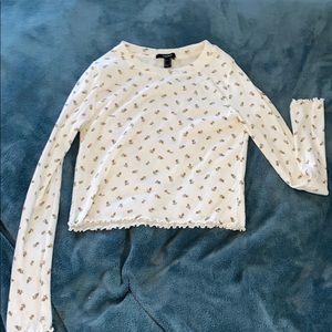 White fitted shirt with flowers